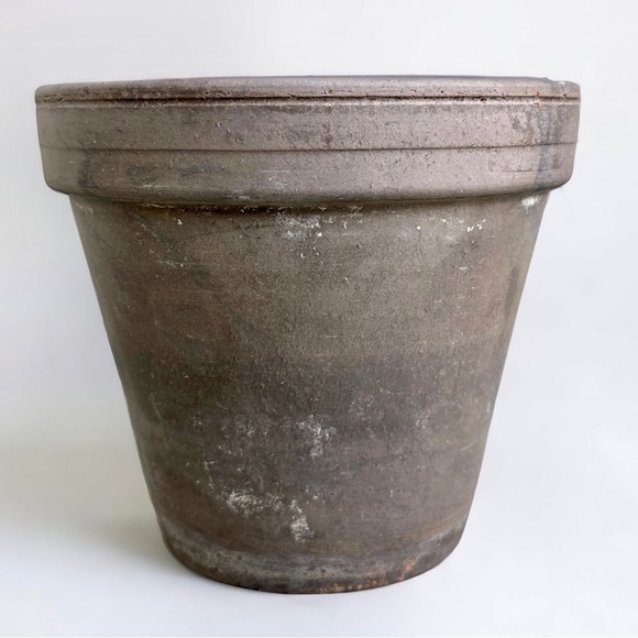 Dark Basalt Clay Standard Flower Pot Planter - Picture 5 of 14